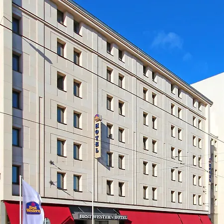 Hotel Holiday Garden Court City Centre 3*