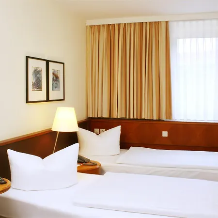 Holiday Garden Court City Centre Hotel